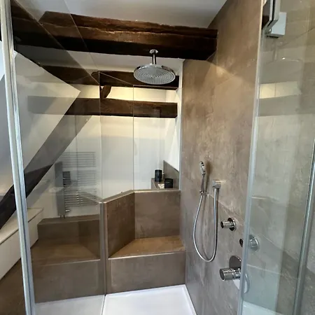 DOM LIVING - LuxusHaus Villa